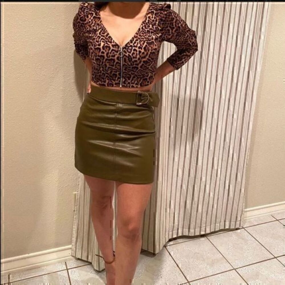 ZARA faux leather mini skirt 5427/251